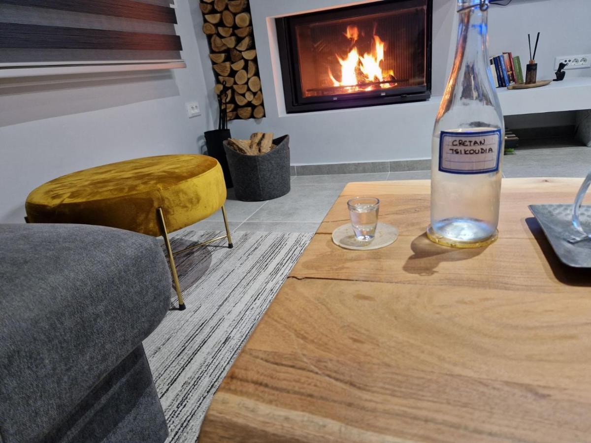 Damona 2Br Luxury Home With Garden - Κοντά Στο Κέντρο Iráklio Kültér fotó